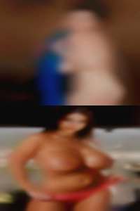 Horny pussy looking for females Moss Point.